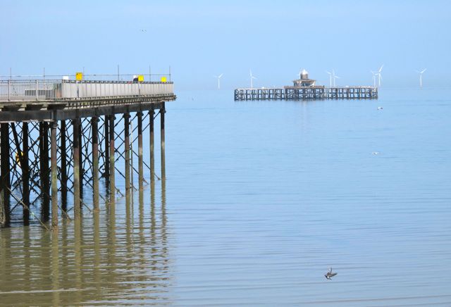 Hern Bay pier in two